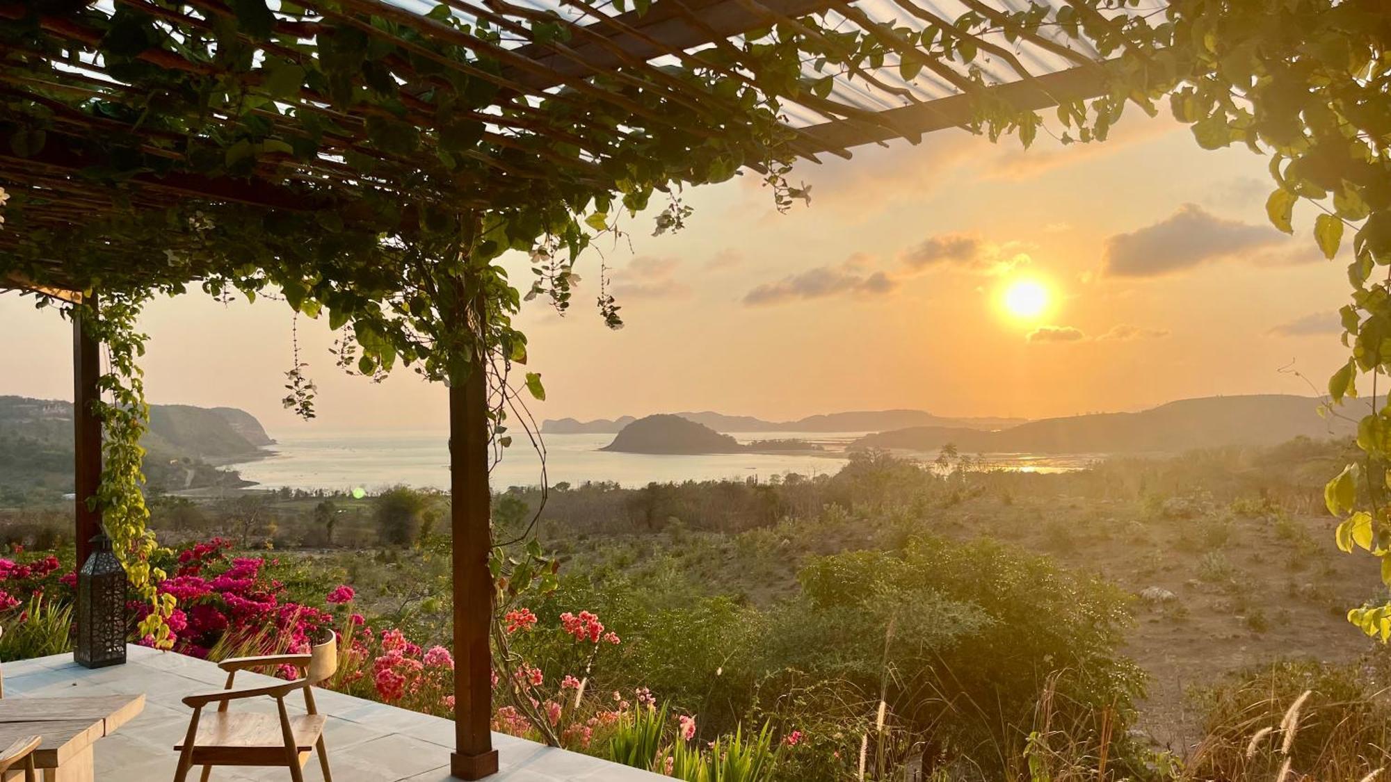 Hotel Lobster Bay Lombok Awang Exterior foto