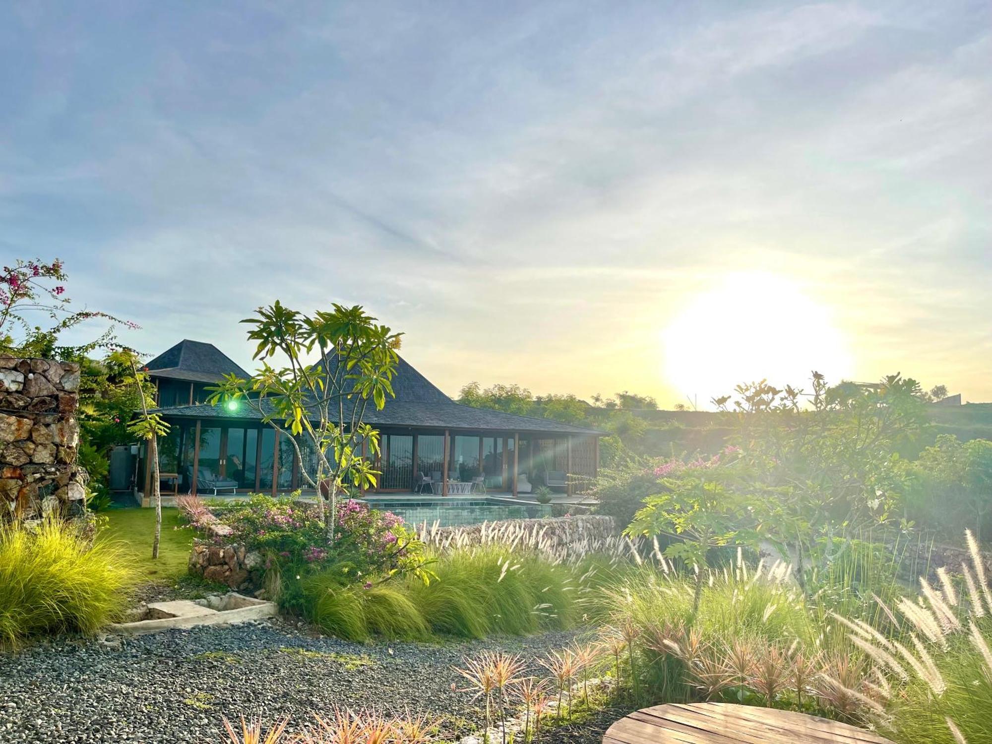 Hotel Lobster Bay Lombok Awang Exterior foto