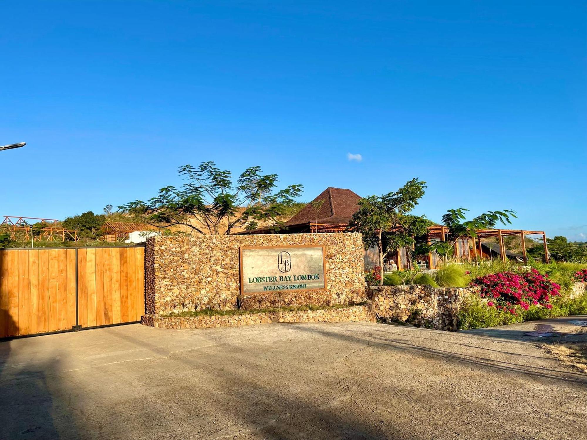 Hotel Lobster Bay Lombok Awang Exterior foto
