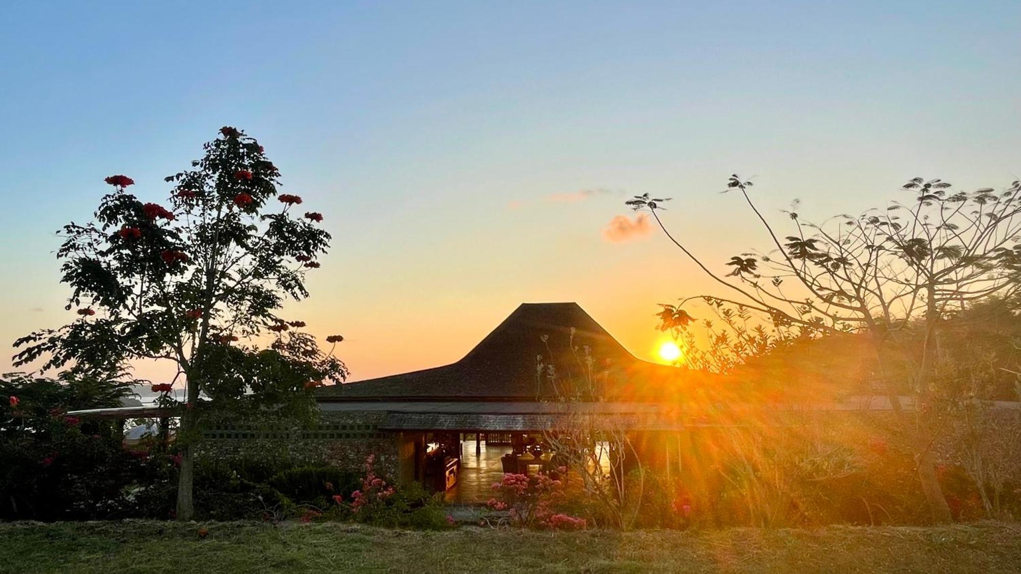 Hotel Lobster Bay Lombok Awang Exterior foto