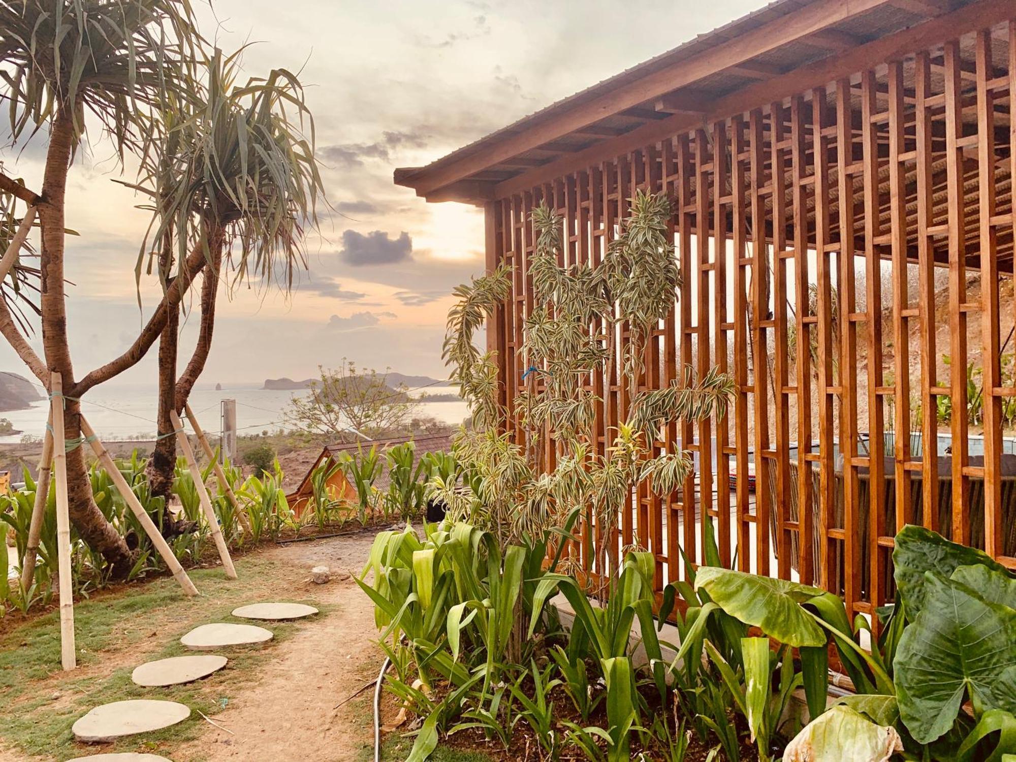 Hotel Lobster Bay Lombok Awang Exterior foto